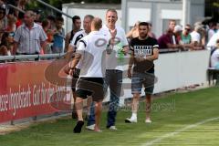 Landesliga Süd-Ost - FC Gerolfing - SV Manching - Sebastian Olah Trainer FC Gerolfing und Torsten Holm Trainer SV Manching begrüßen sich - Foto: Jürgen Meyer