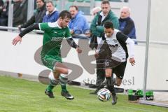 Landesliga 2015/16 - FC Gerolfing - TSV Eching - Beiz Wlad grün Gerolfing - Yüksel Ahmed schwarz Eching - Foto: Jürgen Meyer