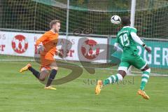 Landesliga 2015/16 - FC Gerolfing - TSV Eching - Hornof Franz Torwart Eching - Robinson Adrian grün Gerolfing - Foto: Jürgen Meyer