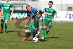 Landesliga 2015/16 - FC Gerolfing - SV Planegg - Krailing - Andrej Kubicek grün Gerolfing wird gefoult - Paul Wilnauer blau Planegg - Foto: Jürgen Meyer