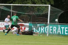 BZL Oberbayern Nord - Saison 2016/17 -  FC Gerolfing - TSV Erding - Der 1:0 Führungstreffer durch Artan Halimi #10 Gerolfing - Timo Dörhöfer Torwart Erding - Foto: Jürgen Meyer