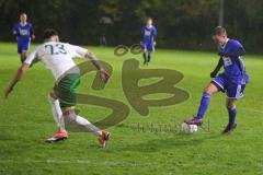 Kreisliga 1 - FC Gerolfing - SV Karlshuld -  Patrick Busche blau Karlshuld - Marko Miskovic weiss Gerolfing - Foto: Jürgen Meyer