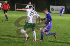 Kreisliga 1 - FC Gerolfing - SV Karlshuld -  Patrick Busche blau Karlshuld - Marko Miskovic weiss Gerolfing - Foto: Jürgen Meyer