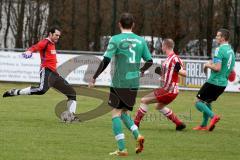 Kreisliga - FC Gerolfing II - FC Hepberg - Göppel Stefan Torwart Gerolfing - Schneider Berthold #9 rot Hepberg - Schuschannikov Alexander #4 grün Gerolfing - Huber Maximilian #5 grün Gerolfing - Foto: Jürgen Meyer