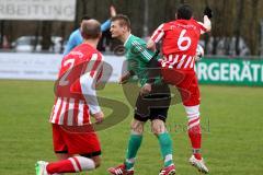 Kreisliga - FC Gerolfing II - FC Hepberg - Pilat Florian #18 grün Gerolfing - Stengler Waldemar #6 rot Hepberg - Stanek Martin #2 rot Hepberg - Foto: Jürgen Meyer