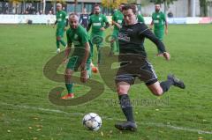 Liga Pokal Kreisliga  - FC Grün Weiss Ingolstadt - FC Sandersdorf - Stefan Kuttenberger schwarz Sandersdorf - Muhammed Özata links grün weiss Ing - Foto: Jürgen Meyer