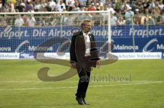 FSV Frankfurt - FC Ingolstadt 04 - 24.03.08 - Thorsten Fink geht allein vom Platz nach dem Spiel