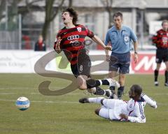 FC Ingolstadt - FC Bayern II - 29.03.2008 - Markus Karl wird von Christian sabba gefoult