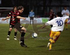 FC Ingolstadt 04 - KSC II - Neunaber schwänzelt an Eckenberger vorbei