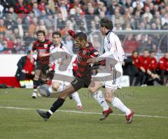 FC Ingolstadt - FC Bayern II - 29.03.2008 - Ersin Demir schiesst auf Tor rechts Thomas Linke