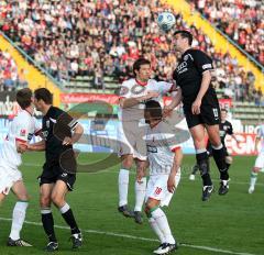 2.Bundesliga - FC Ingolstadt 04 - FC Augsburg - Michael Wenczel mit einer Torchance per Kopfball