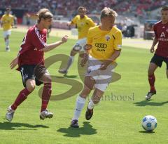 2.Bundesliga - FC Ingolstadt 04 - 1.FC Nürnberg - Sören Dressler und links Marcel Risse