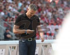 2.Bundesliga - FC Ingolstadt 04 - 1.FC Nürnberg - Nervös am Spiielrand, Manager Harald Gärtner