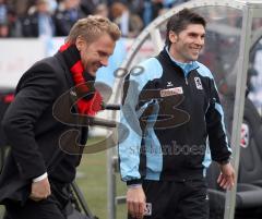 2.BL - FC Ingolstadt 04 -  1860 München - Vor dem Spiel noch gut gelaunt. Trainer Thorsten Fink und Uwe Wolf