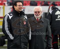 FC Ingolstadt - 1. FC Nürnberg - Krise beseitigt. links Nürnberg Manager Martin Bader mit Präsident Michael A. Roth