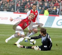 2.Bundesliga - FC Ingolstadt 04 - MSV Duisburg -  Alexander Buch mit seiner großen Torchance. Kommt an TW Tom Starke nicht vorbei