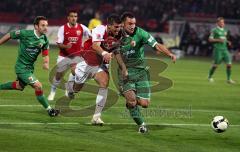 FC Ingolstadt - FC Augsburg - Valdet Rama im Zweikampf mit rechts Ingo Hertzsch, gefolgt von Lars Müller