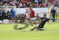 2.Bundesliga - FC Ingolstadt 04 - 1. FSV Mainz 05 - Stefan Leitl läuft sich frei und passt perfekt zu Lokvenc, der zu spät kommt und nicht trifft. Im Hintergrund Trainer Michael Wiesinger und Heiko Vogel