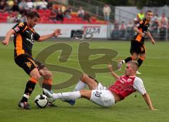 FC Ingolstadt 04 - 1.FC Kaiserslautern 1:3 - Christpher Reinhard voll im Einsatz gegen Florian Dick