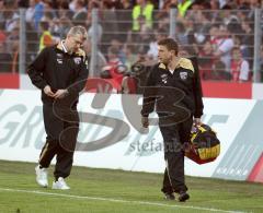 2.Bundesliga - FC Ingolstadt 04 - SV Wehen Wiesbaden - Sanis links Dr. Bernd Meyer und rechts Christian Haser