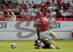 FC Ingolstadt 04 - Fürth - Steffen Wohlfarth  wird schwer gefoult