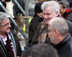 2.BL - FC Ingolstadt 04 -  1860 München - Kurzes Gespräch, links Rupert Stadler Audi Chef, Horst Seehofer und rechts Peter Jackwerth