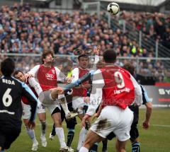 2.BL - FC Ingolstadt 04 -  1860 München - Markus Karl und Michael Wenczel steifgen auf zum Kopfball