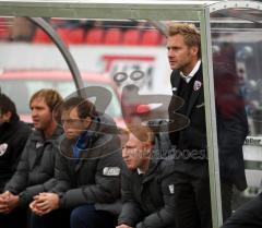 FC Ingolstadt - SC Freiburg - Trainerbank um Thorsten Fink