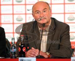 2.Bundesliga - FC Ingolstadt 04 - FSV Mainz - Trainer Horst Köppel