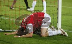 2.Bundesliga - FC Ingolstadt 04 - FC St.Pauli - Wieder vorbei, Markus Karl versteckt seinen Kopf