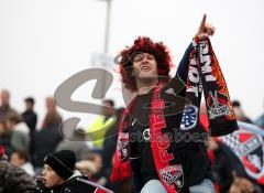 FC Ingolstadt - SC Freiburg - Die Fans feiern ihr Team