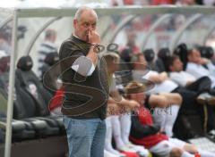 2.Bundesliga - FC Ingolstadt 04 - Rot Weiss Ahlen - Peter Jackwerth juckt die Nase nach dem Spiel