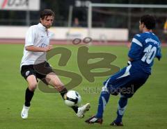 FC Ingolstadt 04 II - Würzburg - David Kaufmann flankt aus dem Mittelfeld