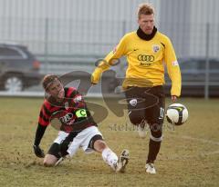 Testspiel - FC Ingolstadt 04 - FC IN II - Andreas Zecke Neuendorf im Zweikampf David Kaufmann