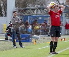 3.Liga - FC Ingolstadt 04 - FC Carl Zeiss Jena - Trainer Michael Wiesinger noch relaxed, Ralf Keidel wirft ein