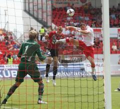 3.Liga - FC Ingolstadt 04 - RWE Erfurt - 5:0 - Moitz Hartmann köpft