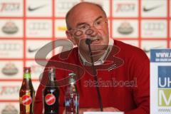 3.Liga - FC Ingolstadt 04 - Werder Bremen II - 4:1 - Trainer Horst Köppel