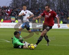 3.Liga - FC Ingolstadt 04 - 1.FC Heidenheim - Chance für Steffen Wohlfarth wird aber von Denis Baum noch gestoppt