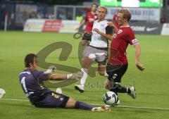 3.Liga - FC Ingolstadt 04 - Wacker Burghausen - 6:0 - Moritz Hartmann wird gefoult vom Torwart Manuel Riemann und es gibt einen Elfmeter