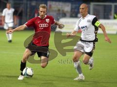 3.Liga - FC Ingolstadt 04 - Wacker Burghausen - 6:0 - Moritz Hartmann im Zweikampf mit Sven Kresin