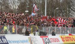 3.Liga - FC Ingolstadt 04 - SV Wehen Wiesbaden 5:1 - Tor Jubel Tobias Fink mit dem 2:0. Fans Fahnen