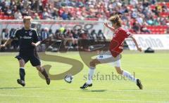 3.Liga - FC Ingolstadt 04 - Bayern München II - Robert Braber im Zweikampf