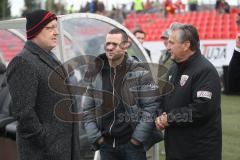 3.Liga - FC Ingolstadt 04 - SV Wehen Wiesbaden 5:1 - Trainer Michael Wiesinger, links Peter Jackwerth und rechts Werner Roß