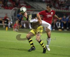 3.Liga - FC Ingolstadt 04 - Borussia Dortmund II - Moise Bambara im Zweikampf