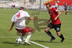 3.Liga - FC Ingolstadt 04 - RWE Erfurt - 5:0 - Steffen Wohlfarth tunnelt Dennis Malura