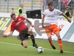 3.Liga - FC Ingolstadt 04 - Werder Bremen II - 4:1 - Robert Braber im Zweikampf