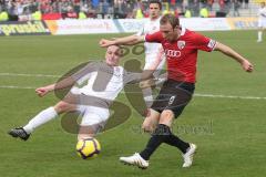 3.Liga - FC Ingolstadt 04 - SSV Jahn Regensburg - Moritz Hartmann zieht ab, kein Tor