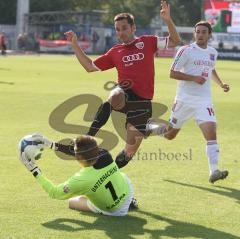 3.Liga - FC Ingolstadt 04 - SpVgg Unterhaching - Stefan Leitl und Torwart Darius Kampa