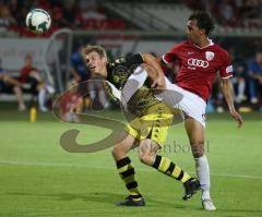 3.Liga - FC Ingolstadt 04 - Borussia Dortmund II - Moise Bambara im Zweikampf