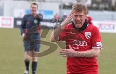 3.Liga - FC Ingolstadt 04 - Eintracht Braunschweig 3:3 - Andreas Zecke Neuendorf beschwert sich